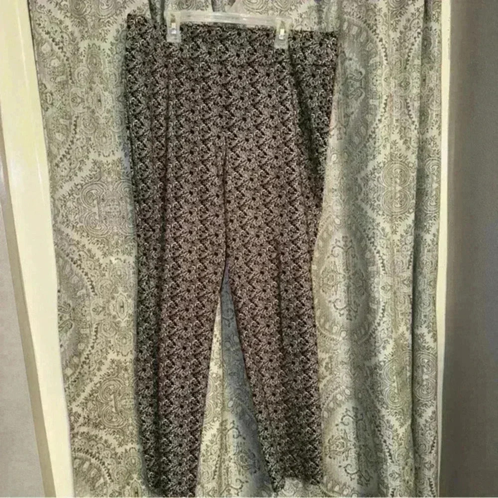 Coverparts Woman’s Floral Dress Pants